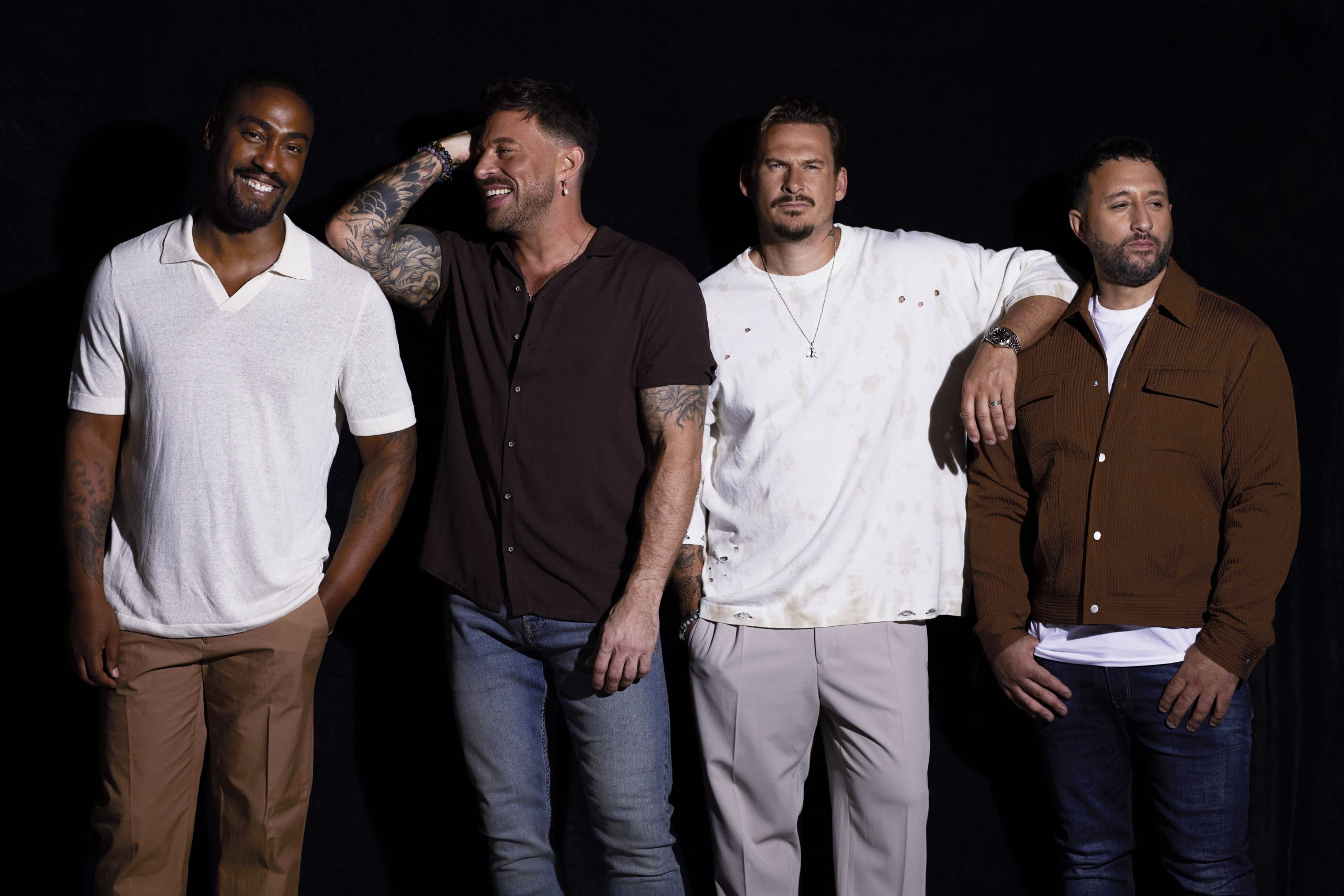 BLUE TO HEADLINE SUNDAY AT Haslemere Fringe Festival 2024